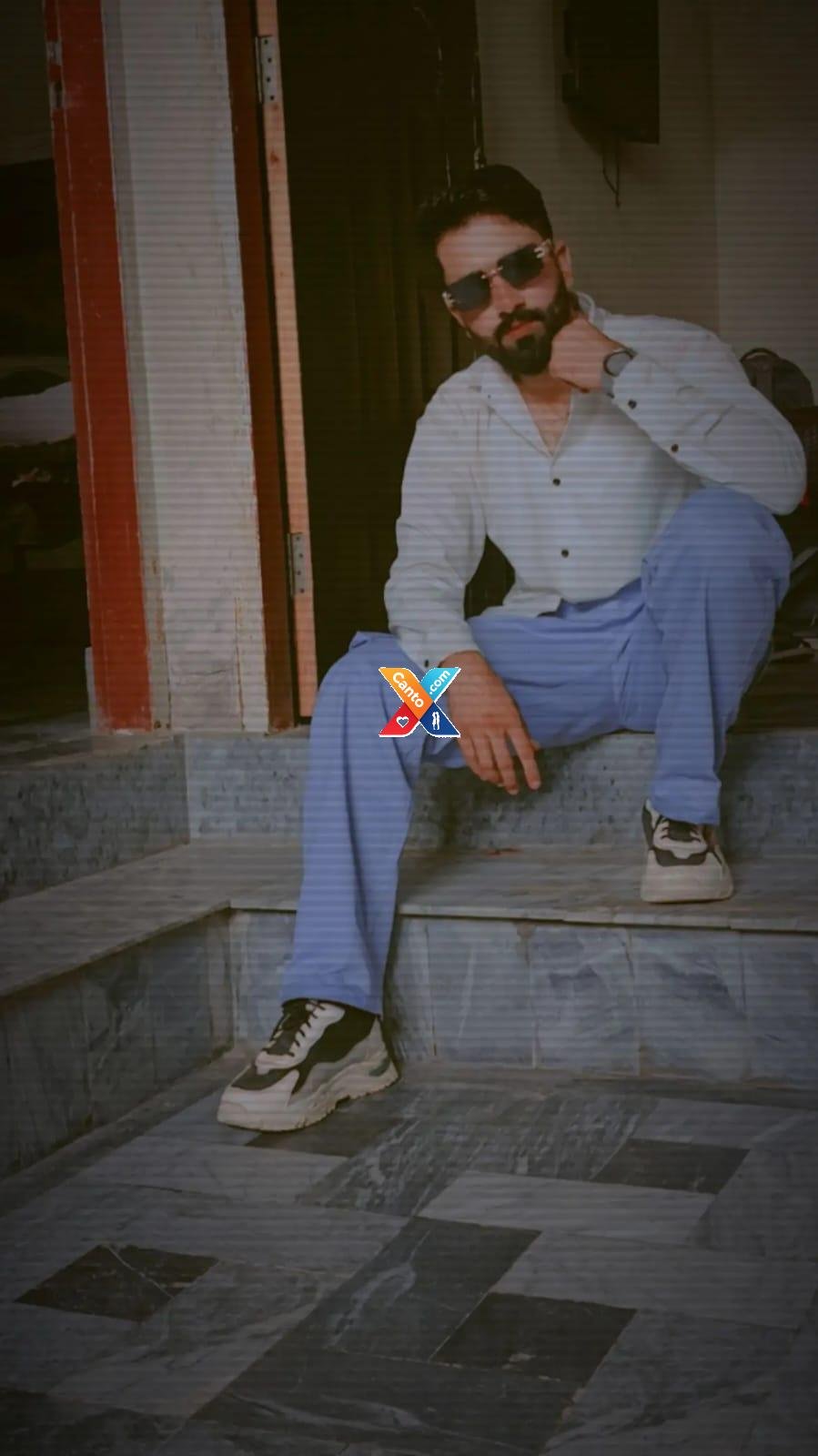 Hey I m call boy only for Karachi female
