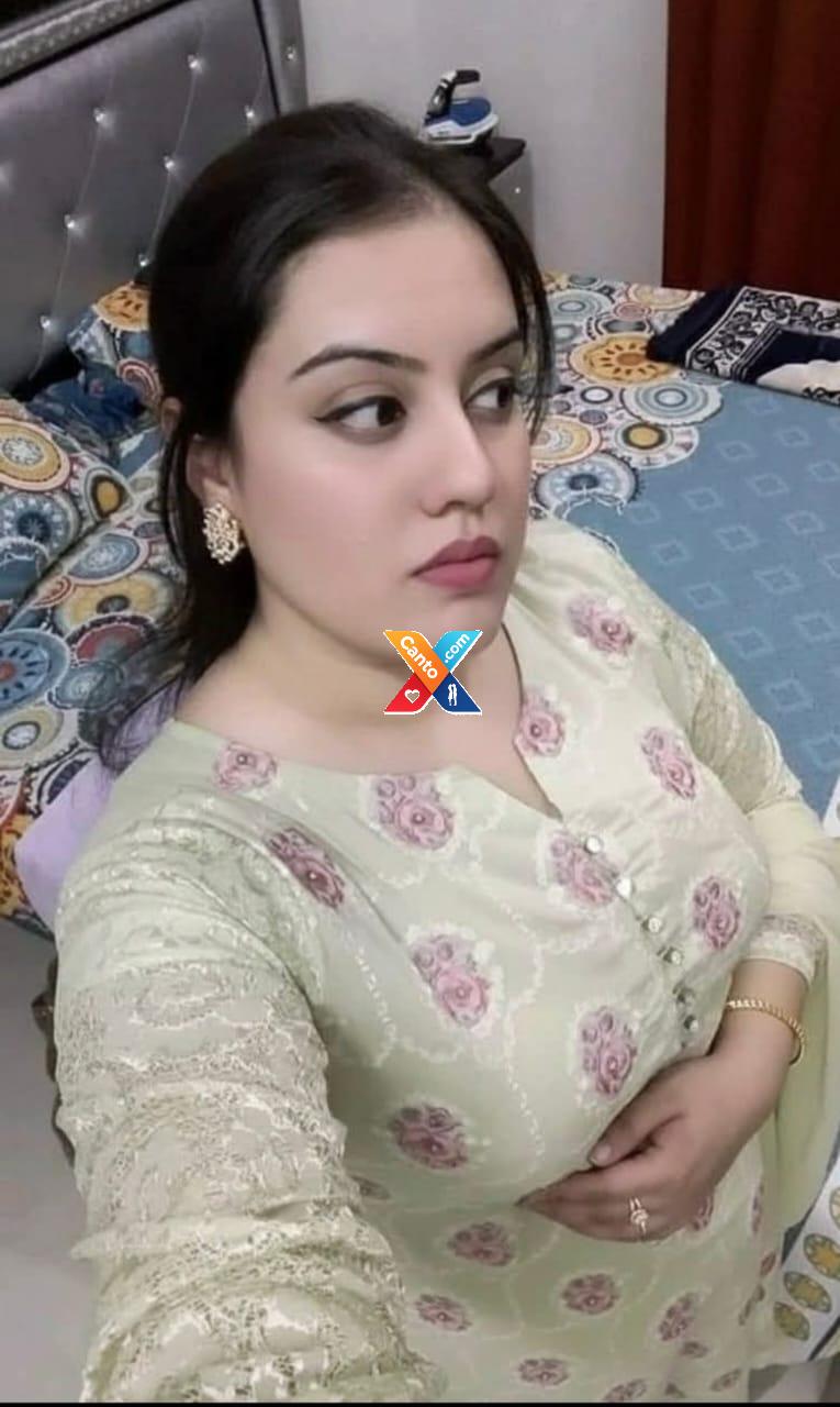 Girls available for day and night