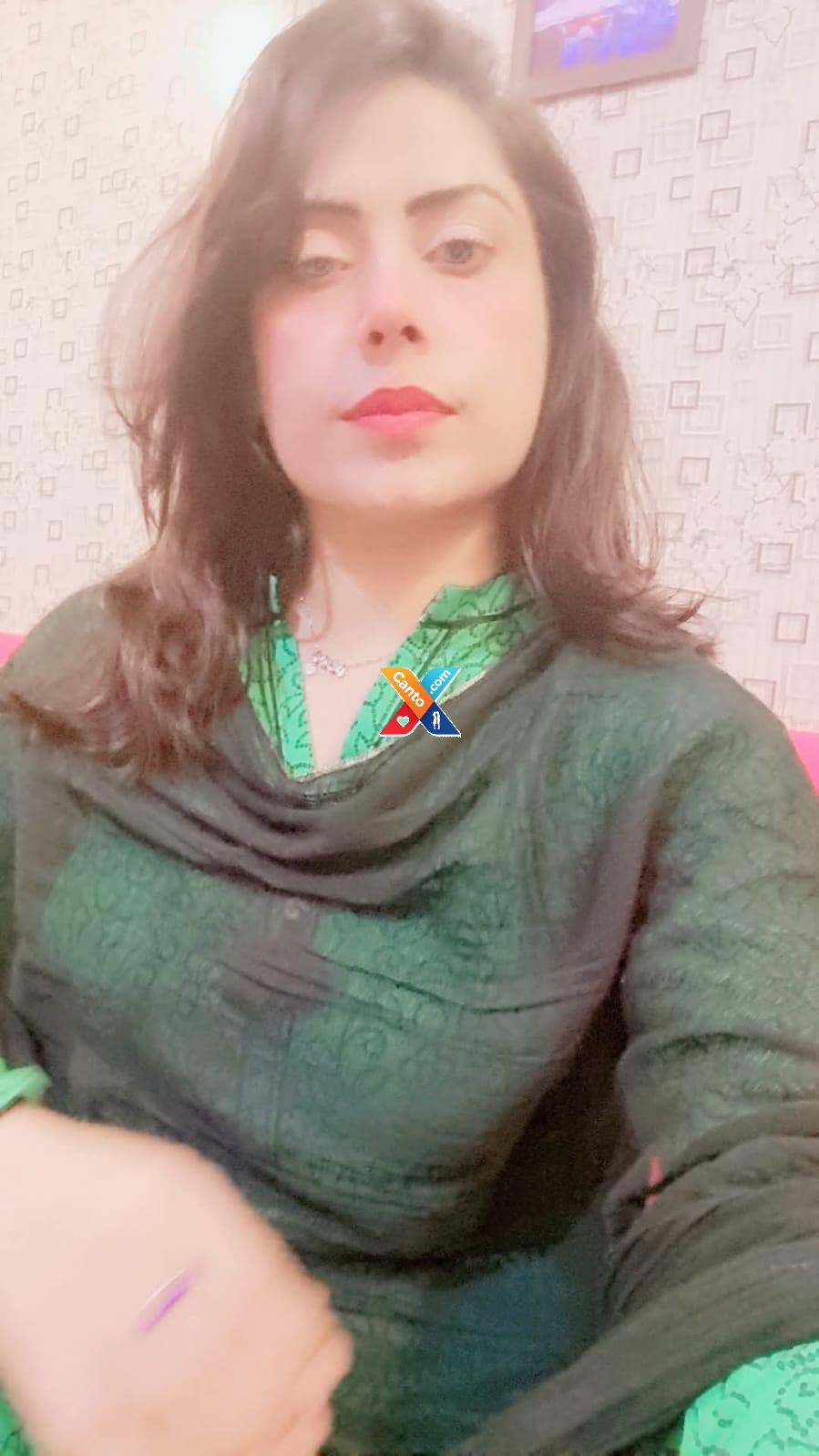 Kiran-cam-fun-real-what-app-03258023040-voice-call-and-sexy-chat
