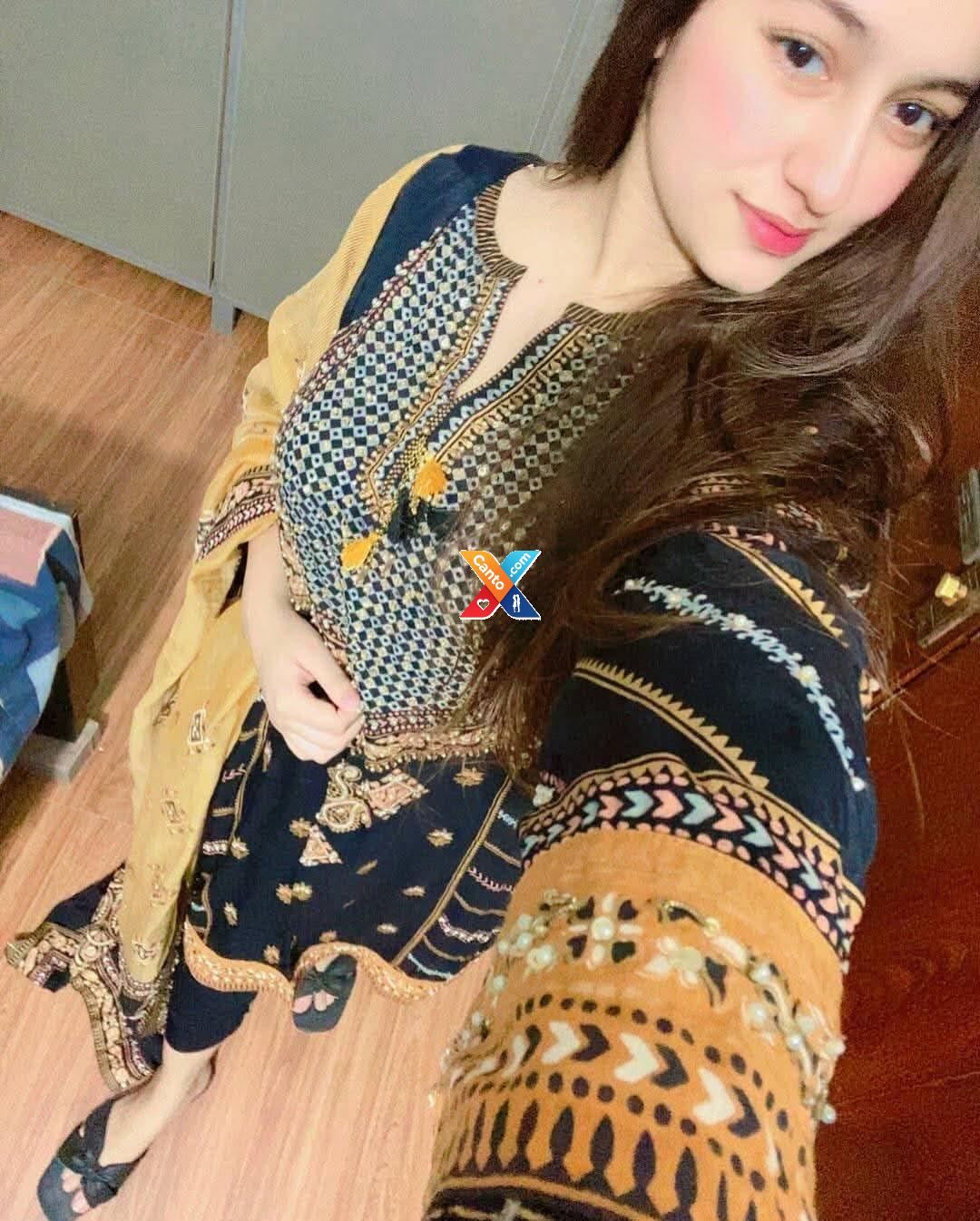 Kiran-cam-fun-real-what-app-03294926732-voice-call-and-sexy-chat